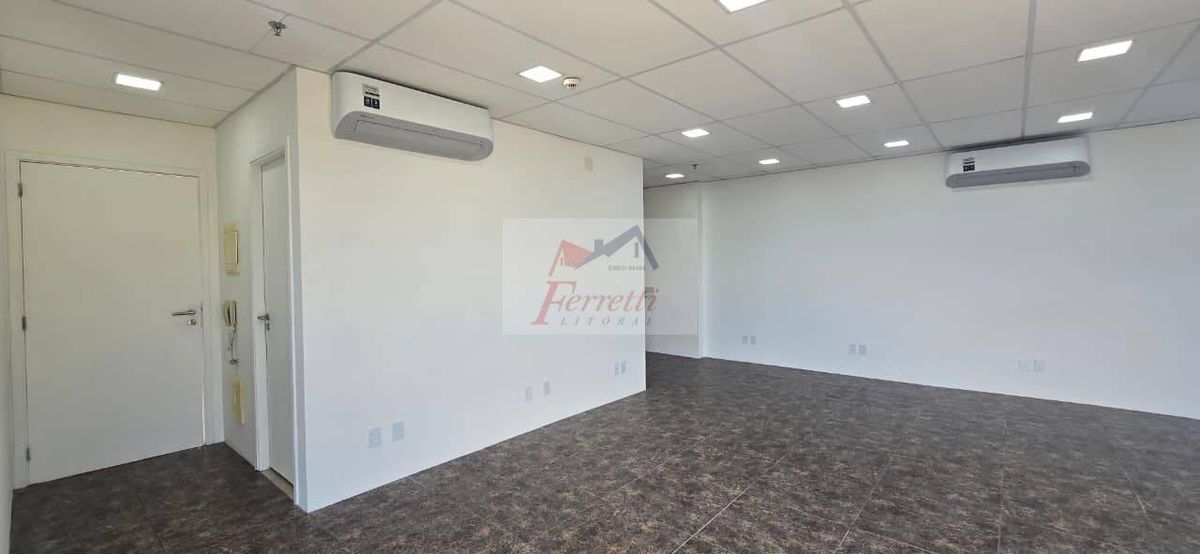 Sala comercial pronta para trabalhar com 71,79 m² Em edifício de frente para o Porto de Santos /SP