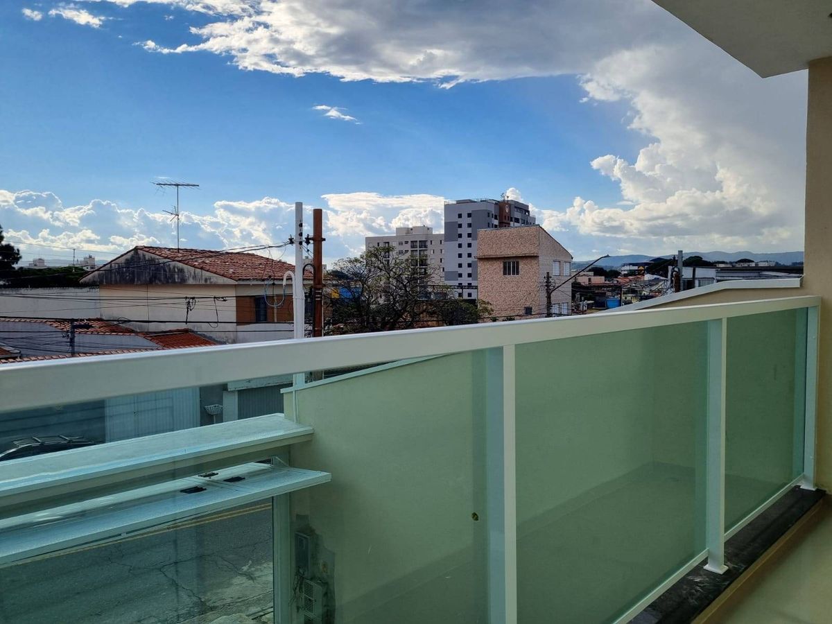 Sobrado com 3 quartos à Venda, Jardim Santa Bárbara - Guarulhos