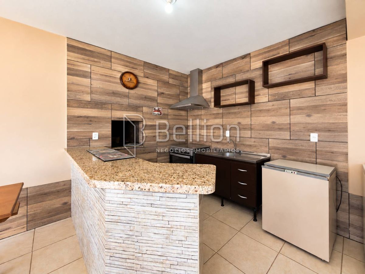 Casa com edícula à Venda em Rio dos Cedros/SC