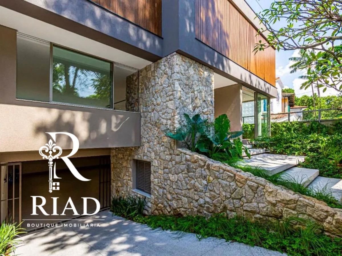 Casa à Venda no Jardim Paulista, São Paulo, 4 Suítes, Rooftop com Piscina, e 6 Vagas - Casa em Jardim Paulista, São Paulo - à venda - RIAD BOUTIQUE IMOBILIÁRIA LTDA