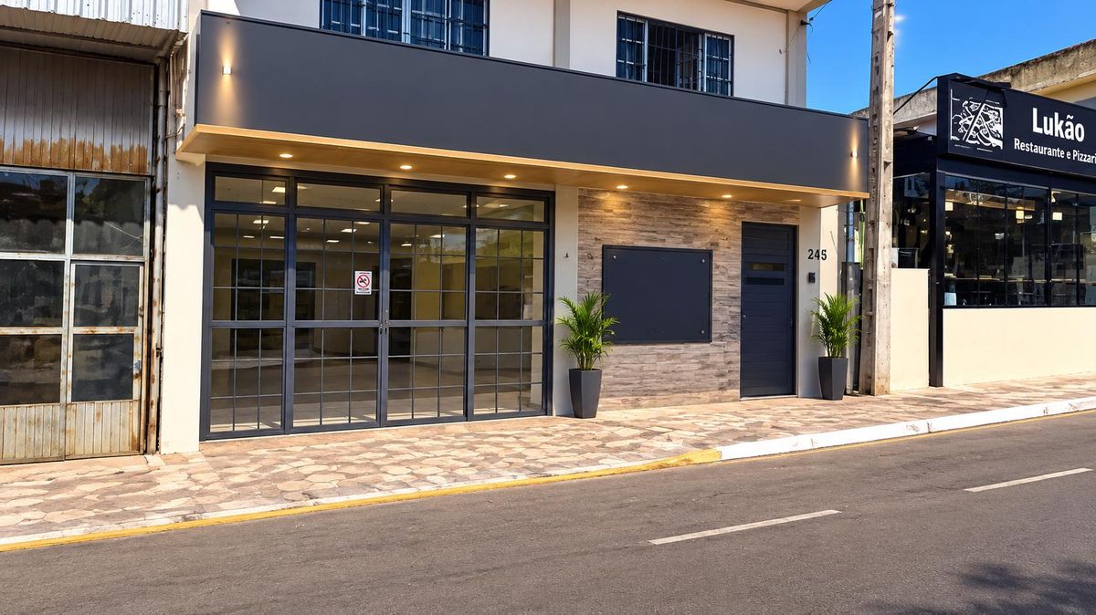 Sala Comercial Desocupada para Aluguel em Coronel Dico - Comercial em Centro, Ijuí - para locação - IMOBILIÁRIA SOLUÇÃO IMÓVEIS IJUÍ