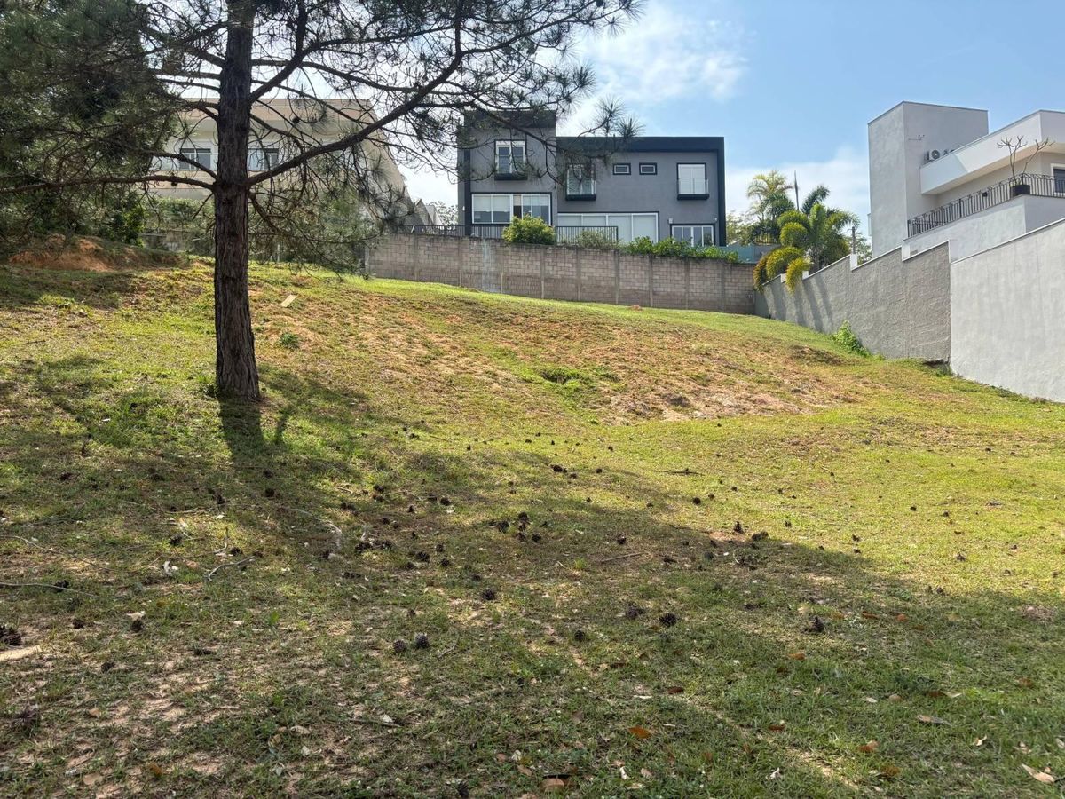 Terreno à venda, 755 m² por R$ 950.000,00 - Condomínio Portal do Lago, foto 2