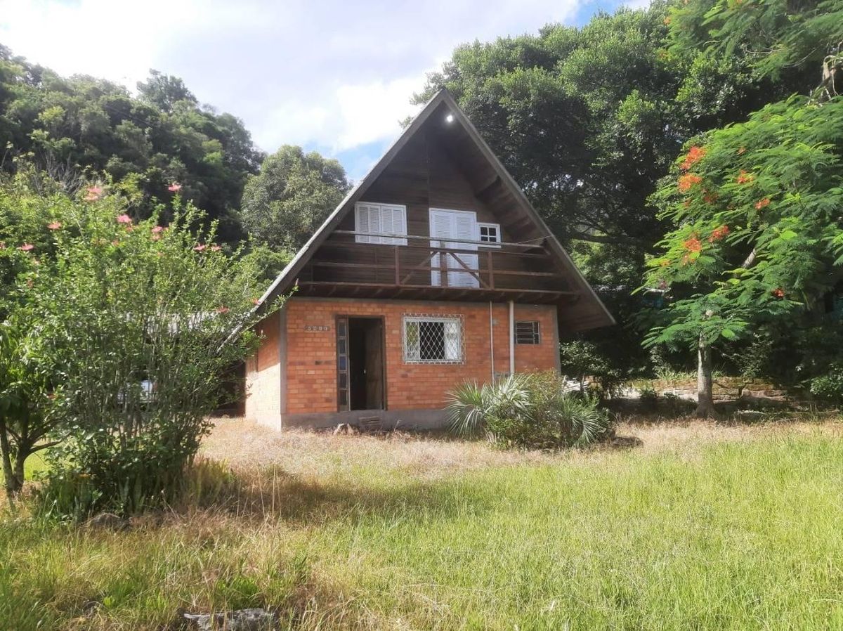 Chalé com 3 quartos e vista para Lagoa dos Barros, Laranjeiras - Osório - Chácara em Laranjeiras, Osório - à venda - Famer Negócios Imobiliários LTDA
