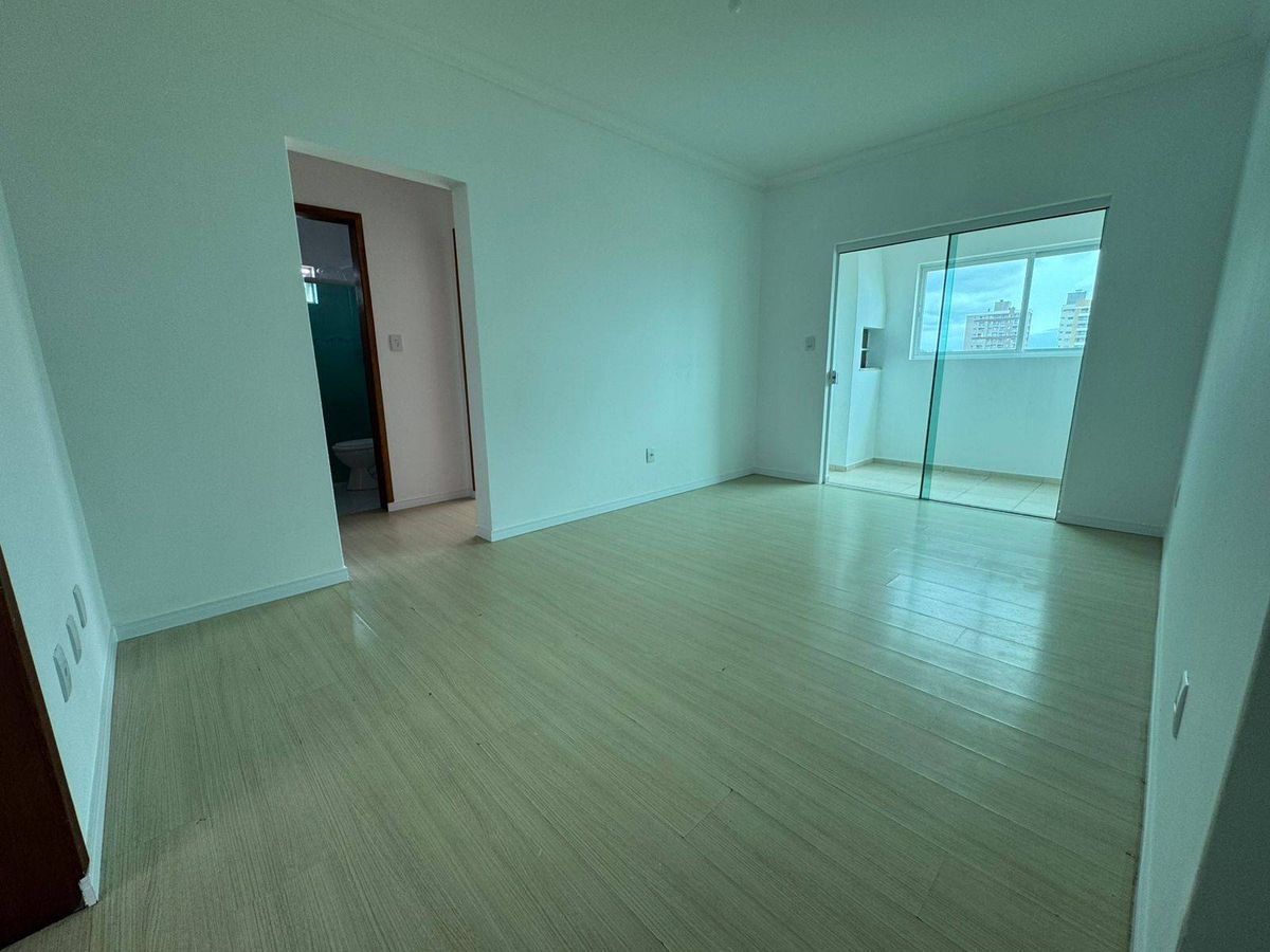 APARTAMENTO 2 QUARTOS QUADRA MAR - LOCACAO - CENTRO - NAVEGANTES/SC - Apartamento em Centro, Navegantes - para locação - Imóveis na Brava