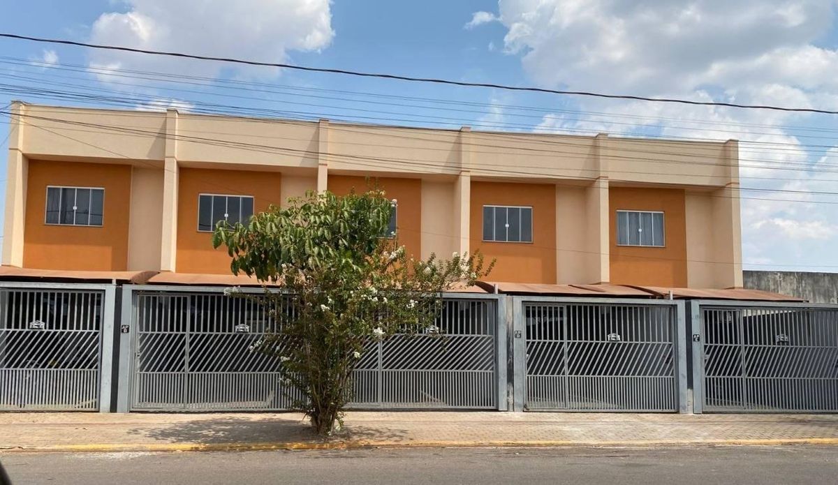 Sobrado com 2 quartos para Locação