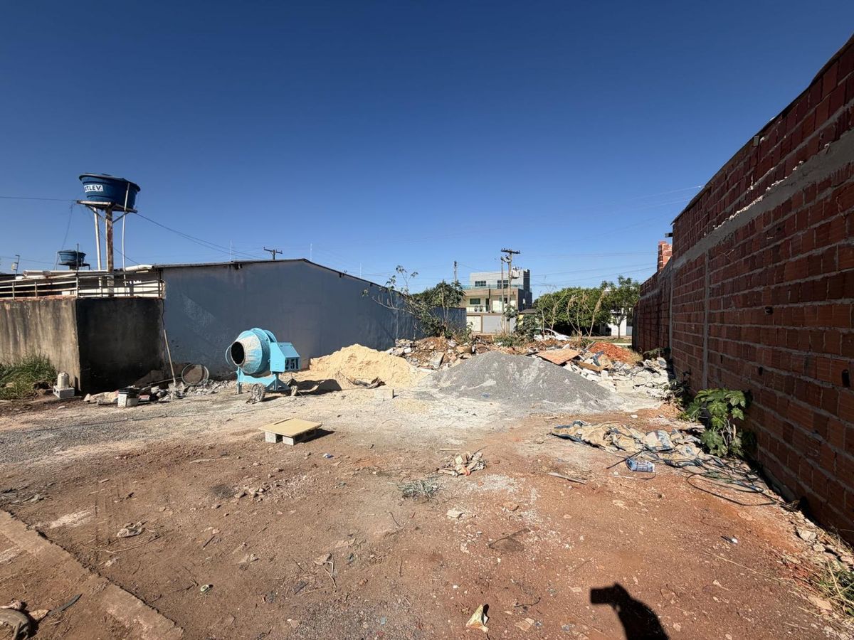 Vendo lote comercial / residencial águas lindas - Terreno em Jardim Brasília, Águas Lindas de Goiás - à venda - Milton Aparecido Correa