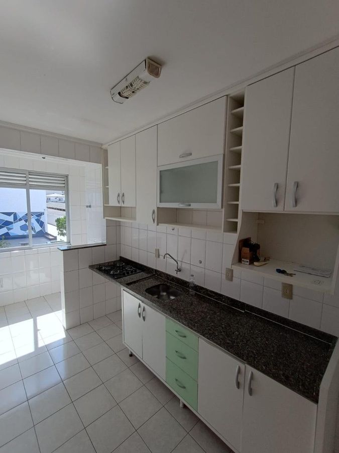 Apartamento a venda , 2 Quartos, Semi Mobiliado, 70m², no bairro Praia Comprida , R$390 mil