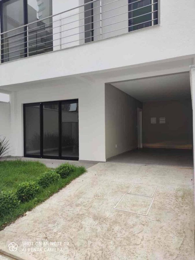 Sobrado para Venda e Locação Anual , Centro, Balneário Camboriú, SC