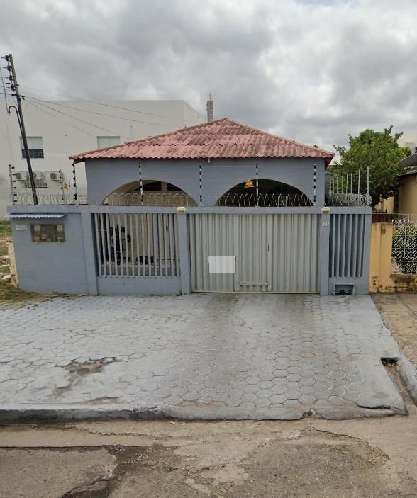 Casa com 4 quartos, Centro - Boa Vista