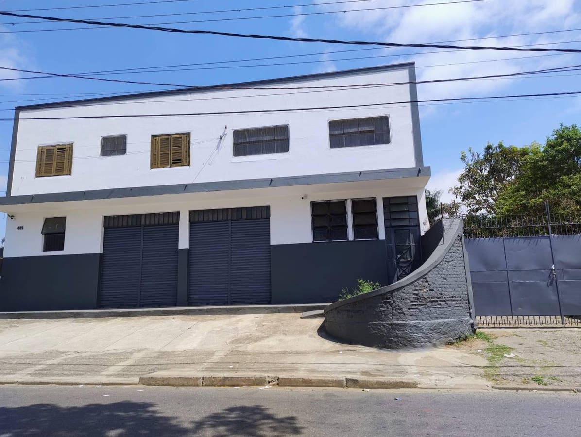 Comercial para Locação, Santana - Pindamonhangaba - Comercial em Santana, Pindamonhangaba - para locação - EDSON DERRICO IMOVEIS LTDA