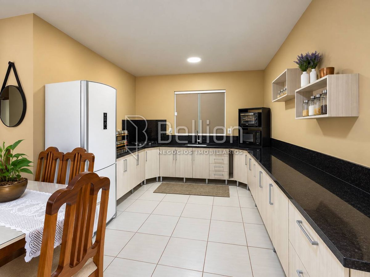 Casa com edícula à Venda em Rio dos Cedros/SC