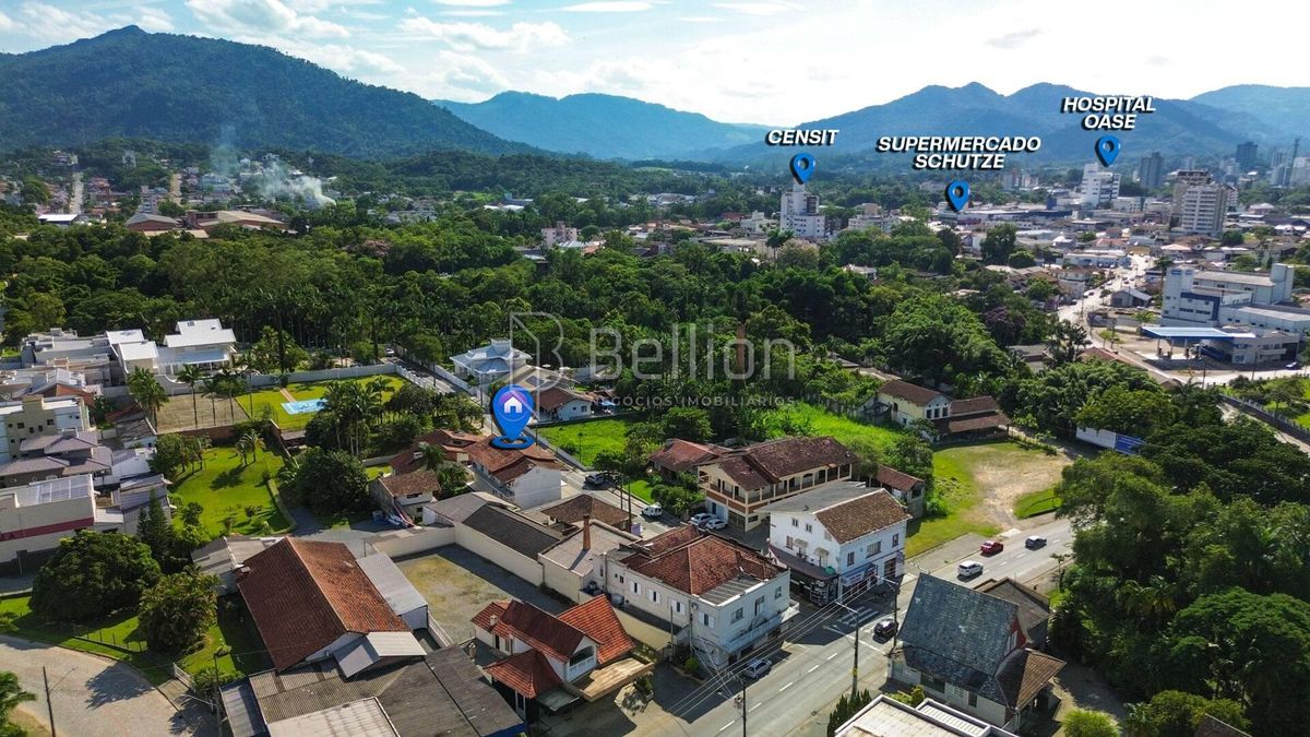 Casa com 400m² no bairro Quintino em Timbó