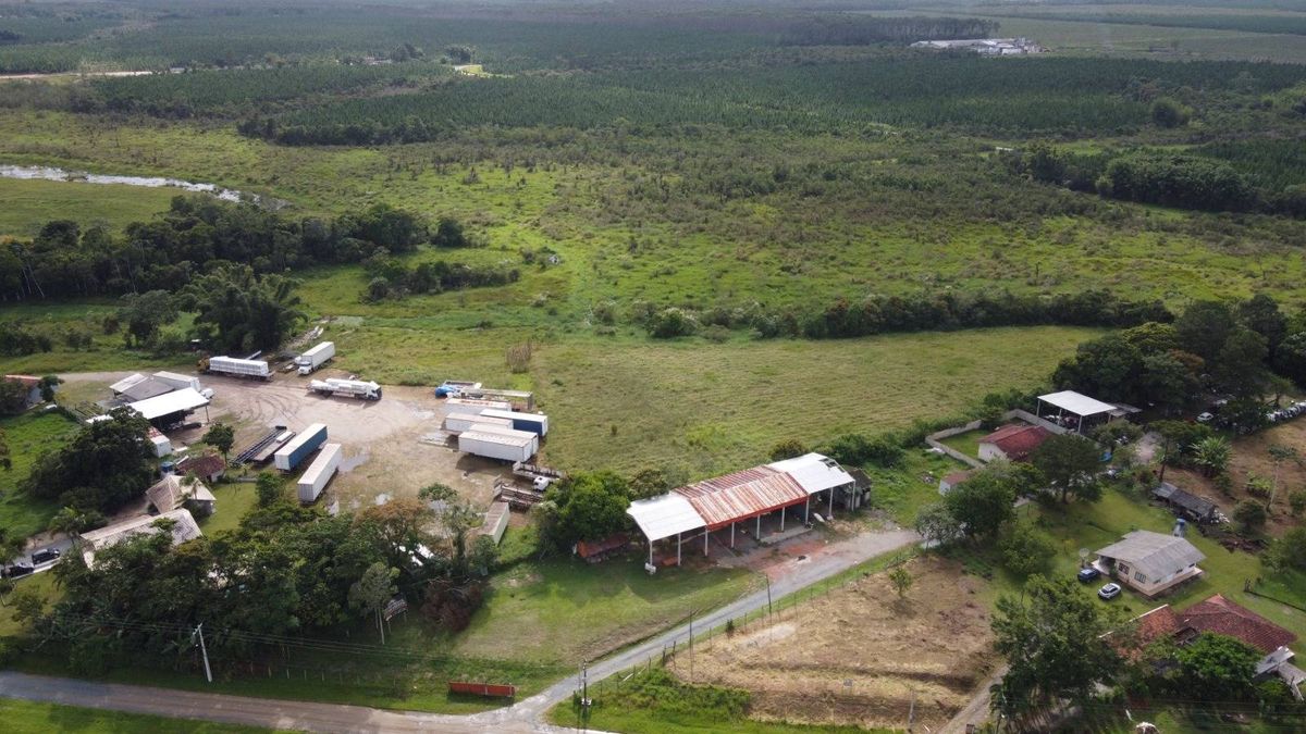 Area Industrial Com Casa Sobre Br 101, Araquari - Comercial em Centro, Araquari - à venda - Manacá Negócios Imobiliários