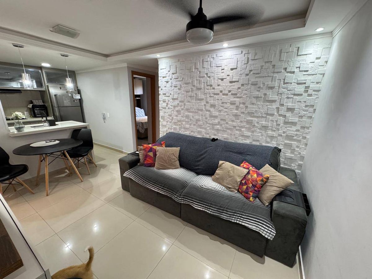 AP NO CENTRO DE JACAREÍ VILA FORMOSA AO LADO DO CENTRO TERREO COM QUINTAL - Apartamento em Vila Aprazível, Jacareí - à venda - LISURA IMÓVEIS