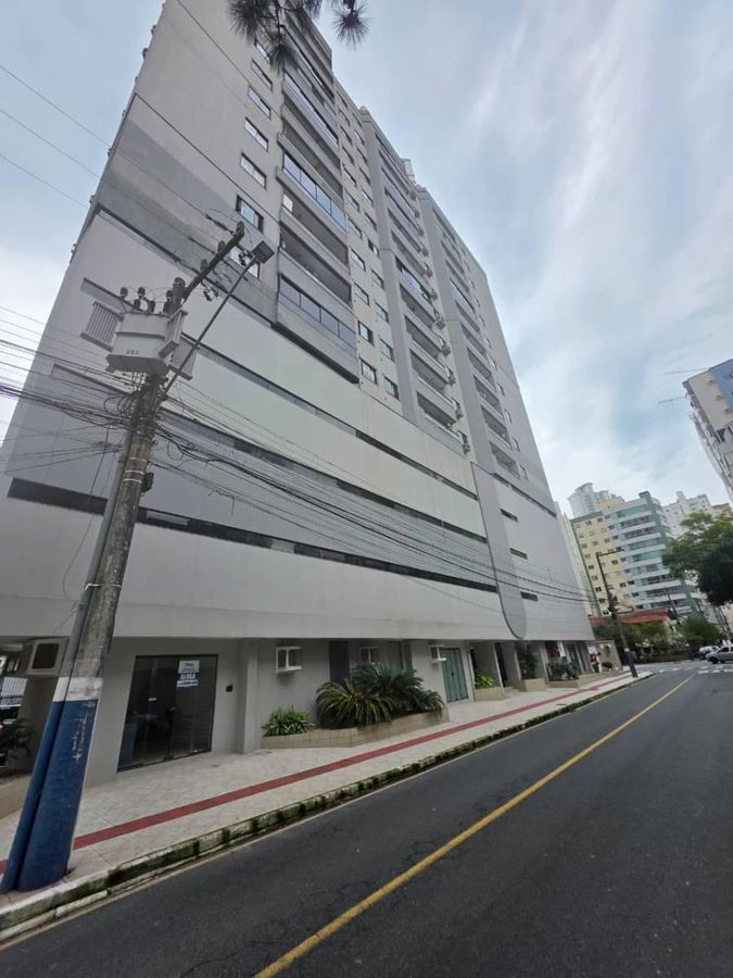 ALUGUEL DE APARTAMENTO DE 3 DORMITÓRIOS NA RUA 3100 EM BALNEÁRIO CAMBORIÚ - 22