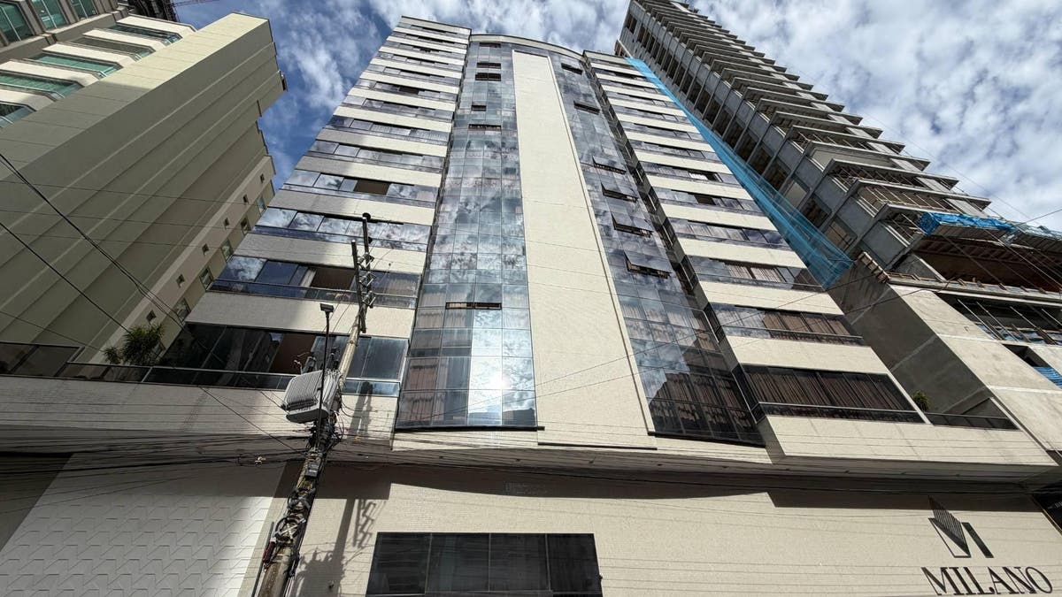 Aluguel 4 suítes Meia Praia - Apartamento em Meia Praia, Itapema - para locação - JSobrinho Imóveis