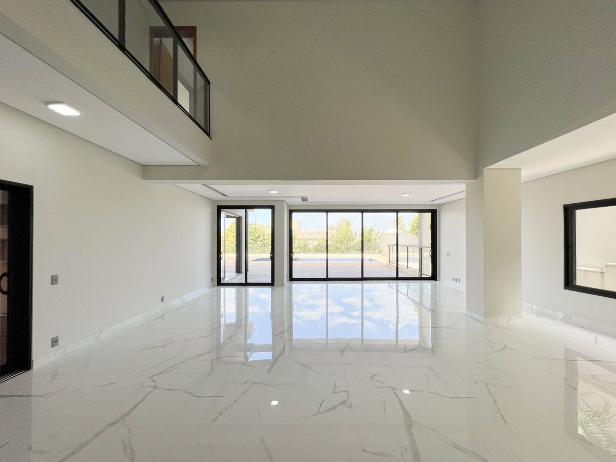 Casa com 4 quartos, foto 3