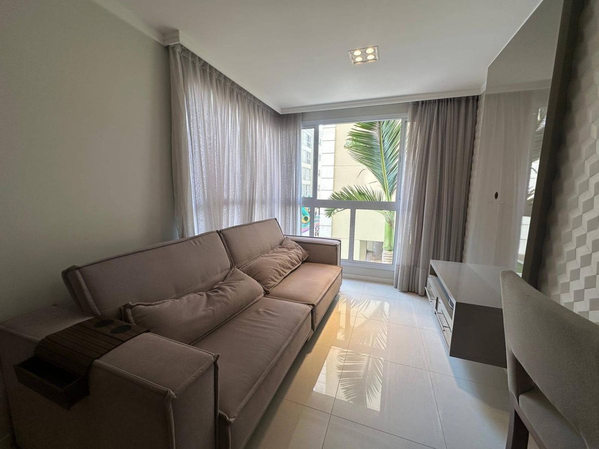 Apartamento mobiliado à Venda  com 3 dormitórios  no  Garden Village  em  Balneário Camboriú, SC