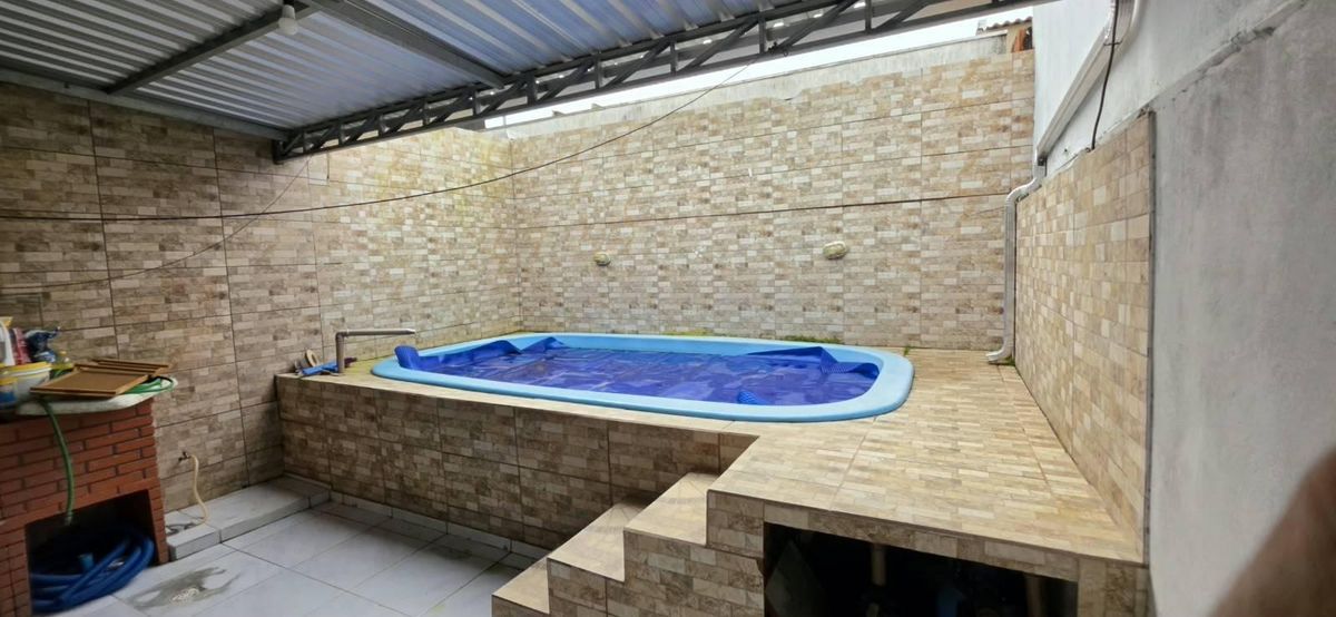 Casa no Santa Regina - Casa em Santa Regina, Itajaí - para locação - NS Imobiliária