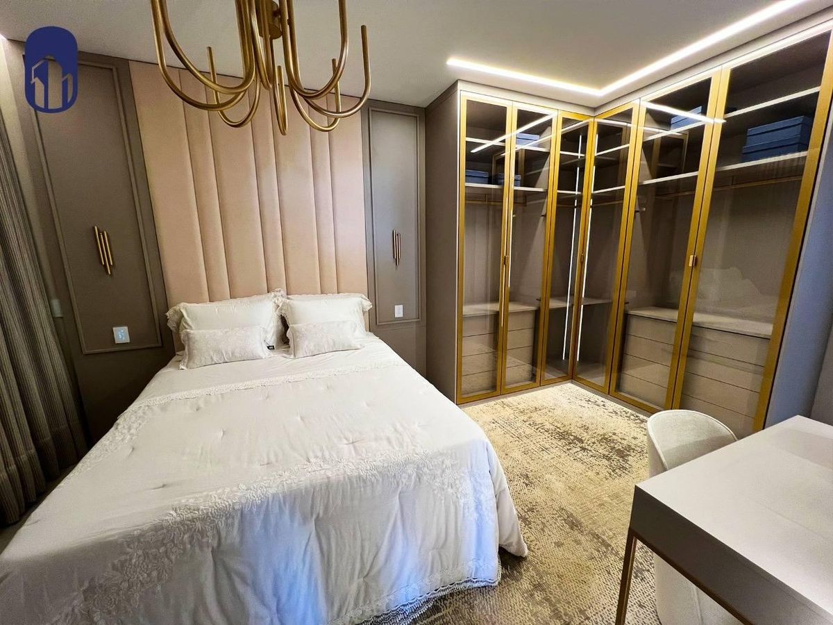 Casa com 3 quartos, 3 suítes