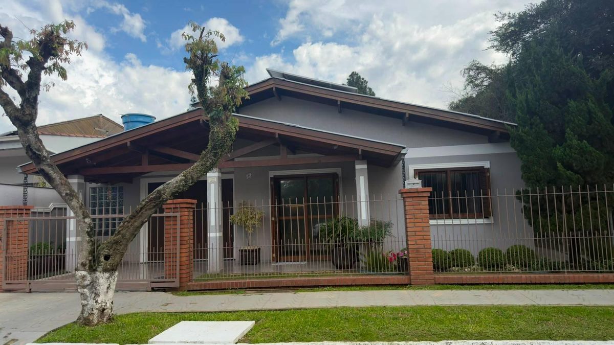 Casa com 3 quartos, Centro - Nova Santa Rita