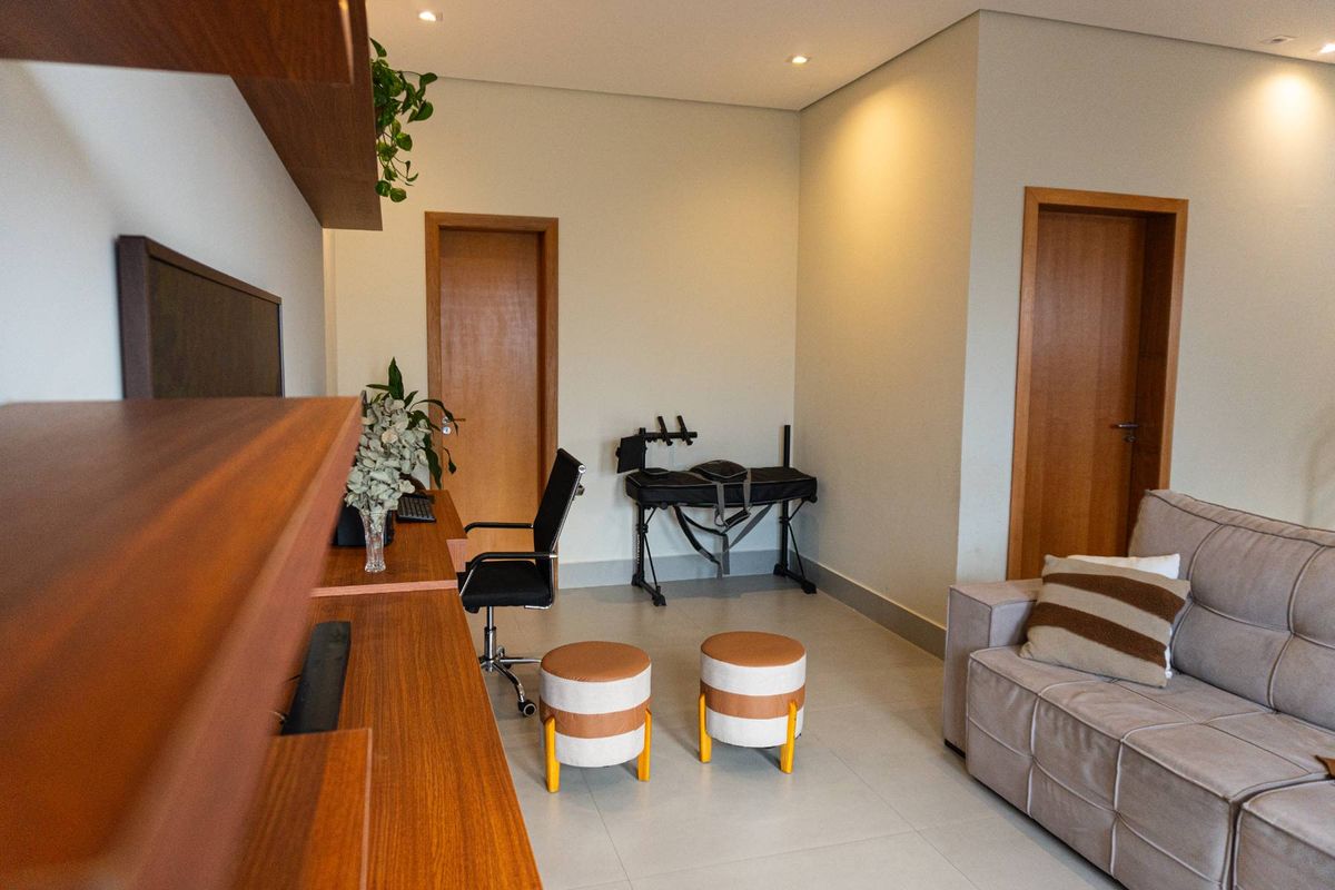 Vende-se Casa no Condomínio Villa Paço Real - Casa de Condomínio em Alvorada, Cuiabá - à venda - Prime House Inteligência Imobiliária