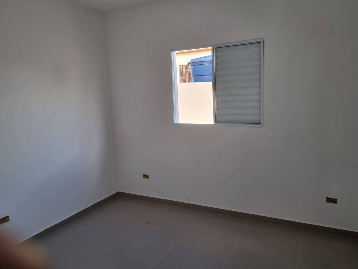 Sobrado com 3 quartos à Venda, Jardim Santa Bárbara - Guarulhos