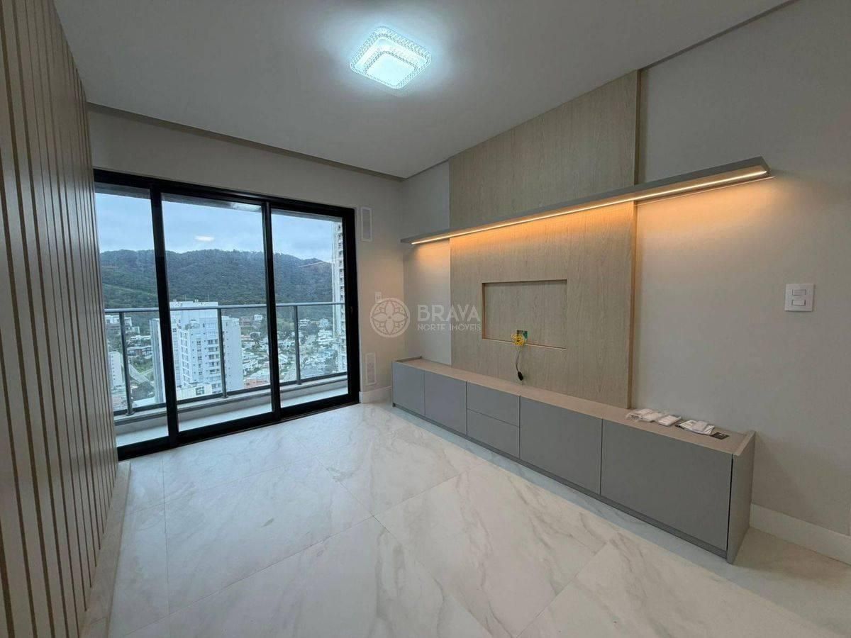 APARTAMENTO NO EDIFÍCIO SKY BRAVA - FAZENDINHA, ITAJAÍ