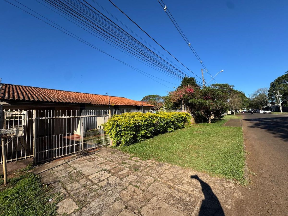 CASA COM 3 QUARTOS PARA VENDA NO BAIRRO VILA YOLANDA EM FOZ DO IGUAÇU - PR - Casa em Vila Yolanda, Foz do Iguaçu - à venda - Imob10 Imobiliária Ltda
