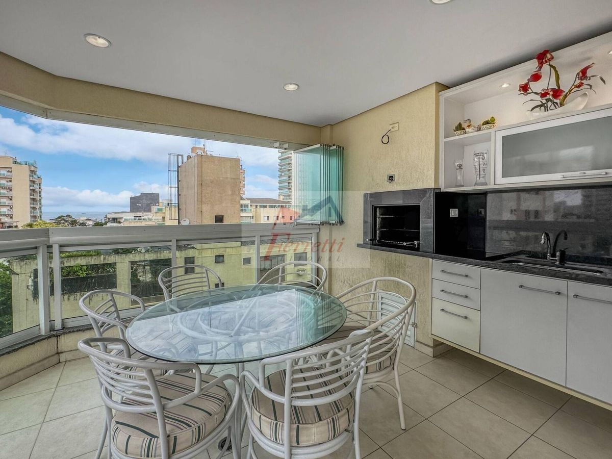 Apartamento com 4 suítes  à venda na região da Brunela em Enseada - Guarujá/SP