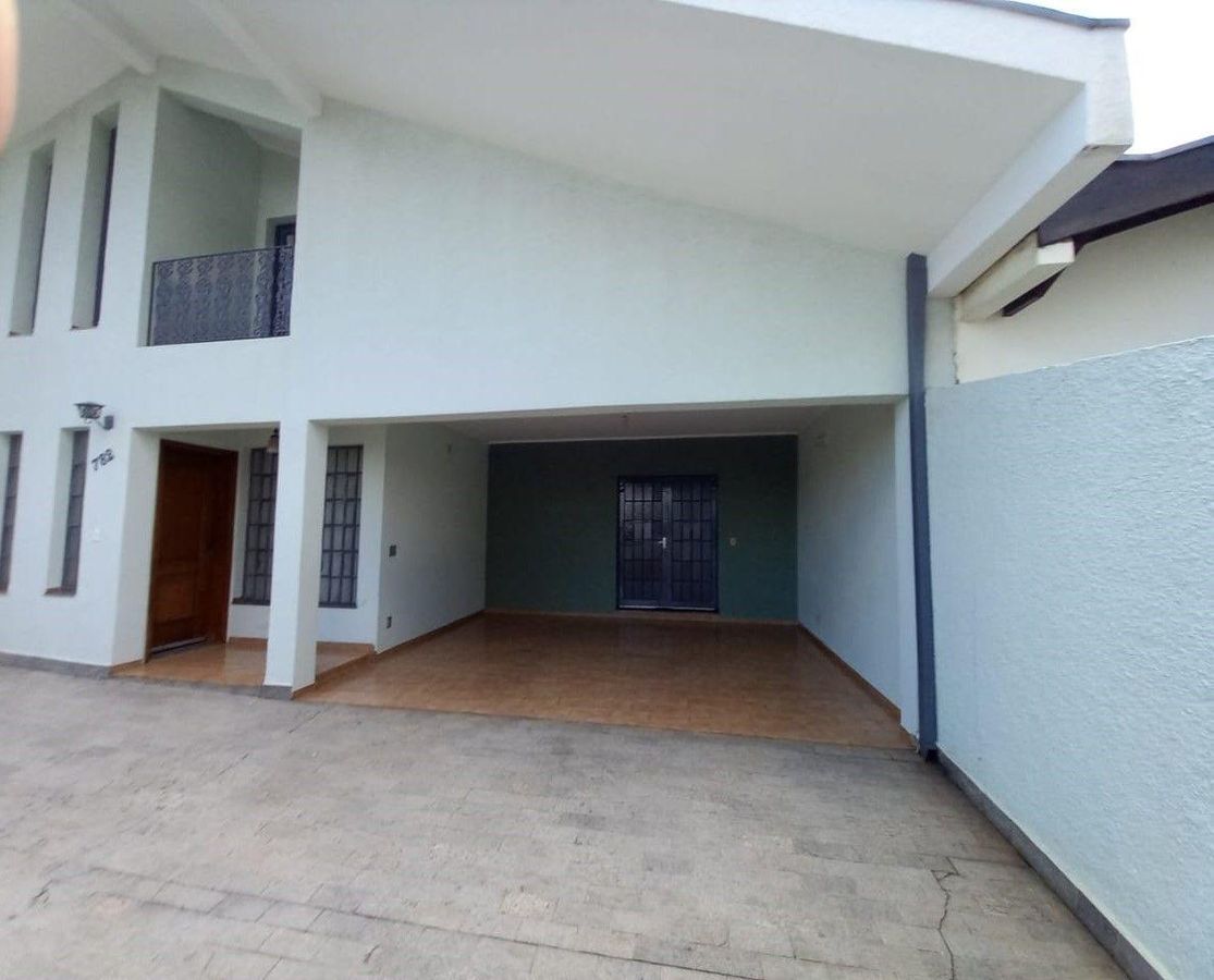 Casa 3 dormitórios, 1 suíte, salas amplas, escritório, 5 vagas em bairro tranquilo e fácil acesso em Valinhos-SP, foto 4