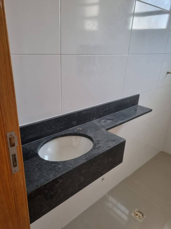 Sobrado com 3 quartos à Venda, Jardim Santa Bárbara - Guarulhos