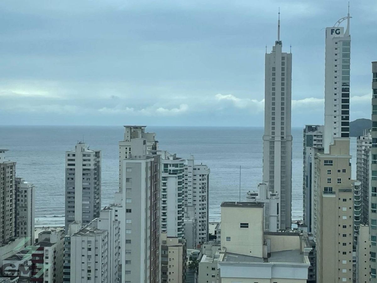 Locação anual Falcon Tower