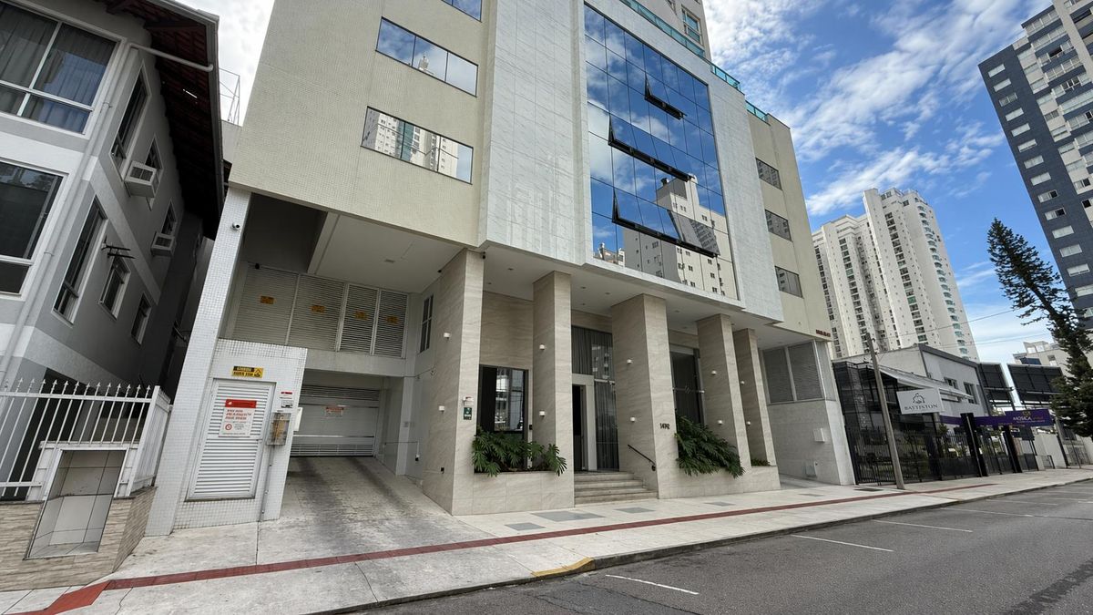 ESTACIONAMENTO PRIVATIVO - PIONEIROS, BALNEÁRIO CAMBORIÚ - Prédio em Pioneiros, Balneário Camboriú - para locação - Brava Norte Imóveis