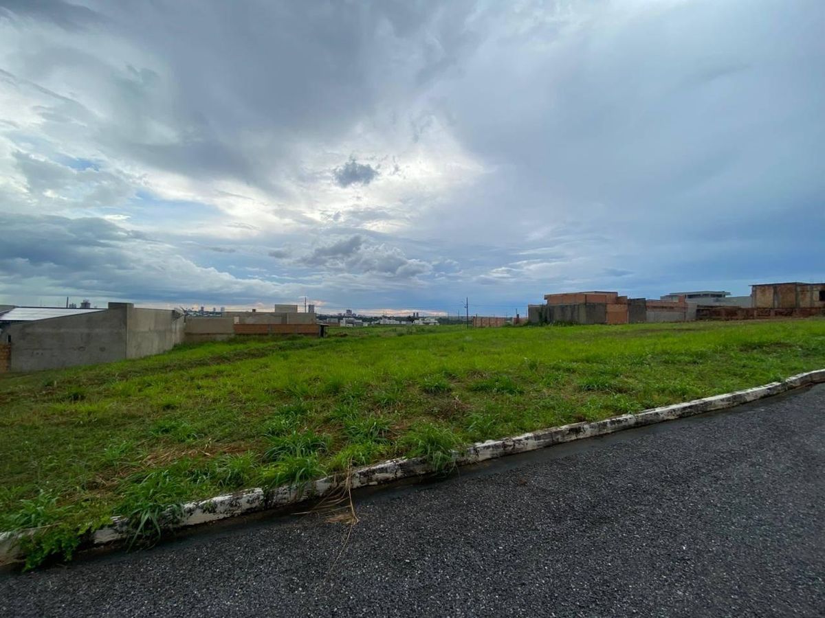 Lote/Terreno em Jardim dos Ipês, Sorriso