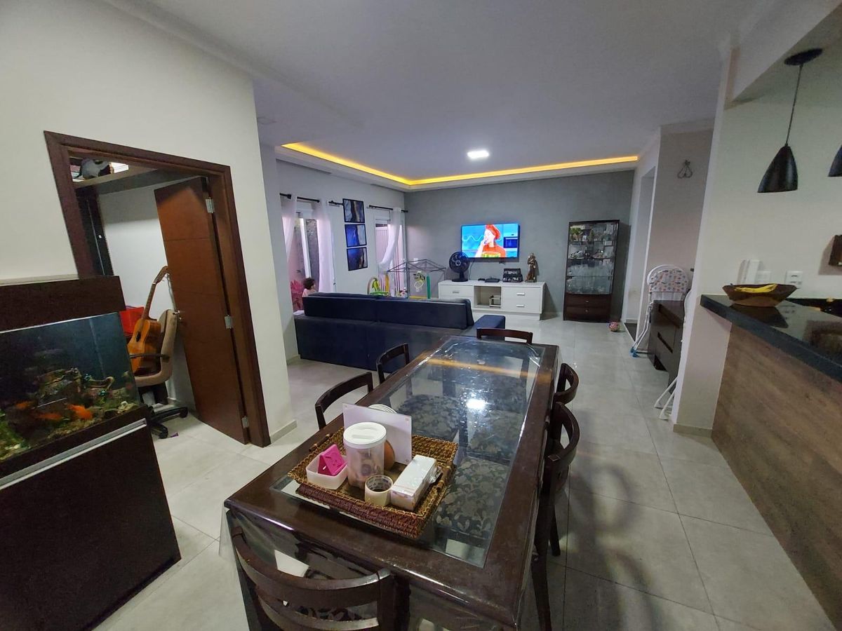 CASA TOTALMENTE PLANA COM ÁREA GOURMET COMPLETA NO MANTIQUEIRA - Casa em Recanto do Lago, São João da Boa Vista - à venda - BOCOLI IMÓVEIS
