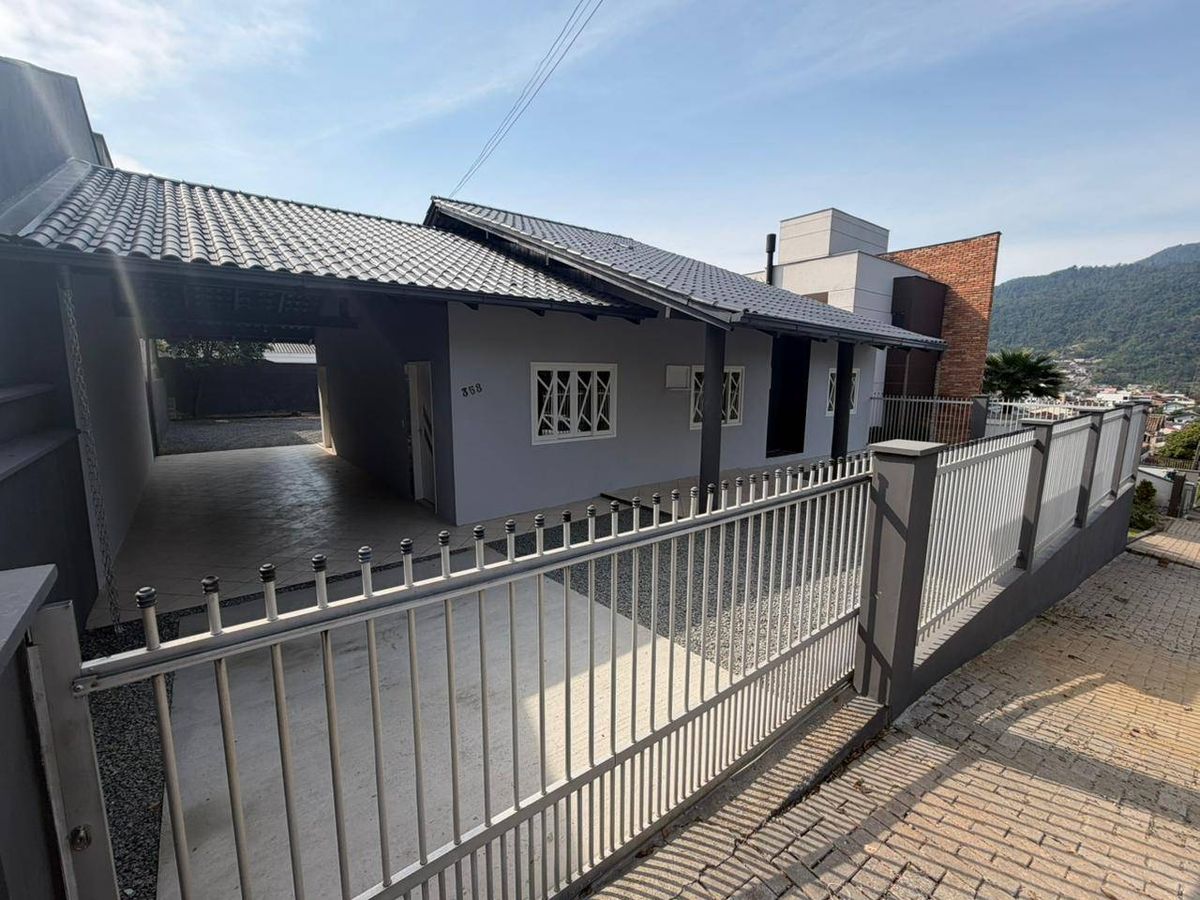 Casa Jaraguá Esquerdo Ref 1559