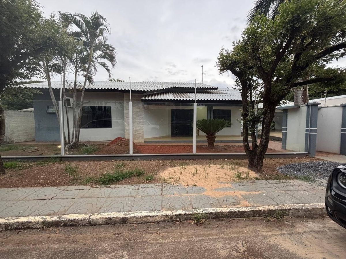 Casa com 5 quartos, 1 suíte