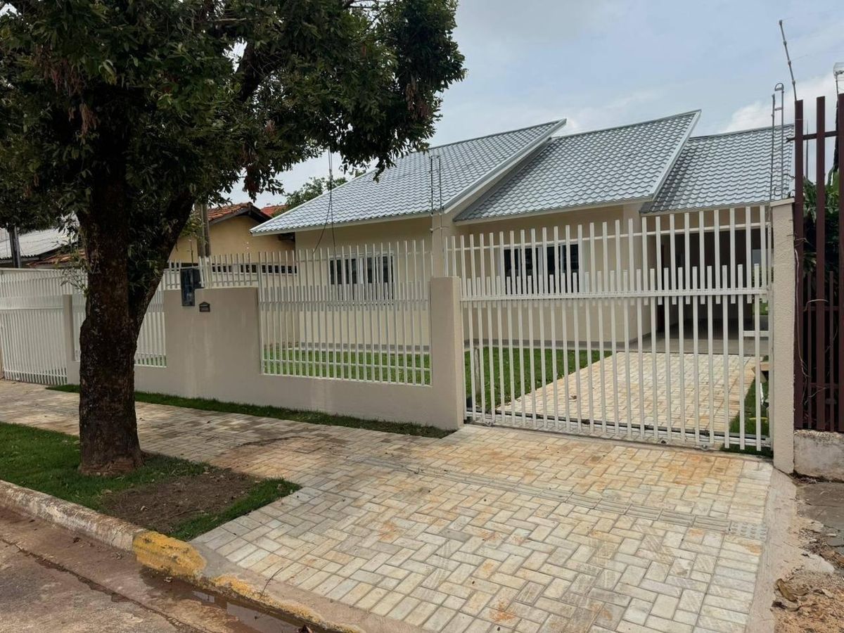 Casa com 3 quartos, 1 suíte
