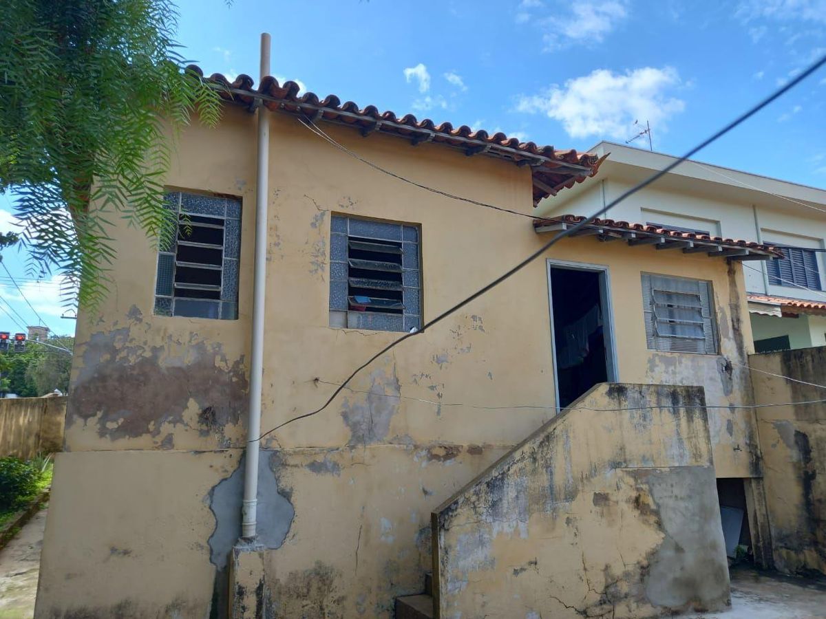 Casa em ótima localização comercial e residencial, com 3 dormitórios, quintal, 3 vagas de garagem - Vila Santana - Valinhos., foto 5