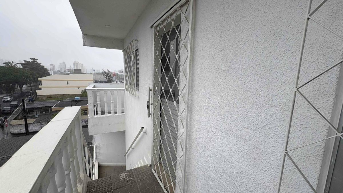 Apartamento com  2 dormitórios para aluguel anual no Centro, Balneário Camboriú, SC