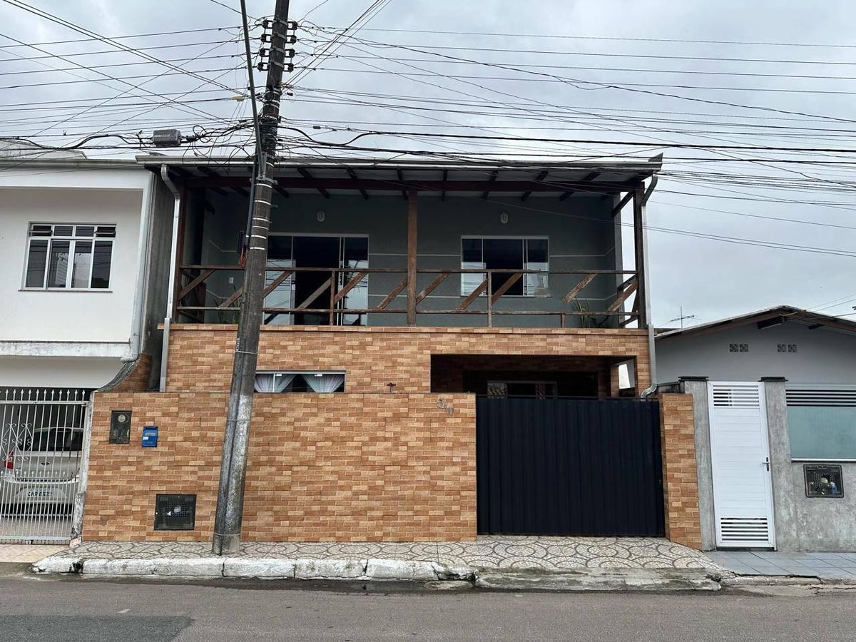 SOBRADO - SÃO JOÃO - Casa Sobrado em São João, Itajaí - à venda - Fiorin Imóveis