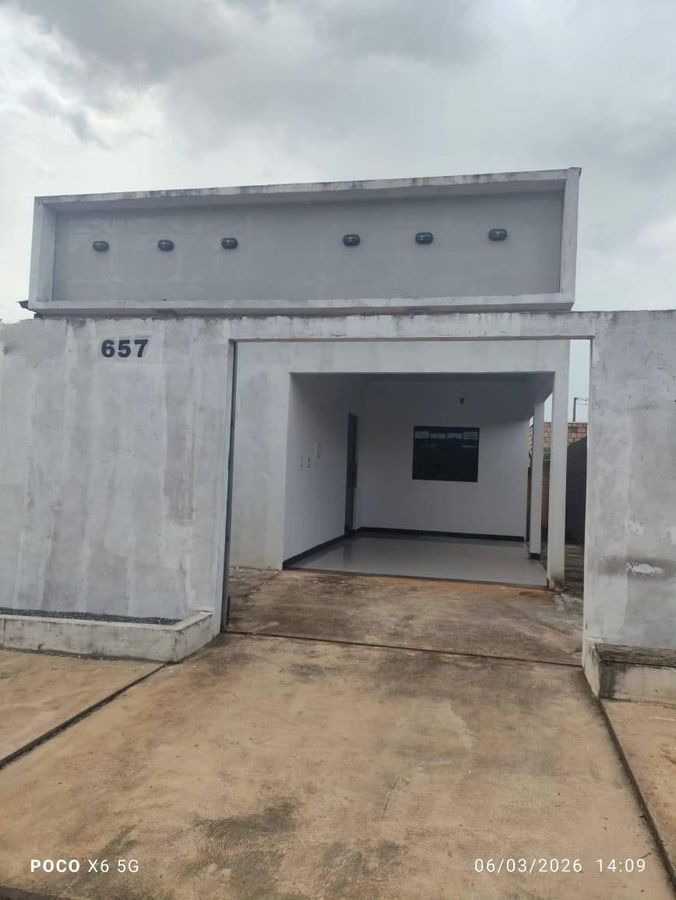 Casa com 3 quartos, 1 suíte