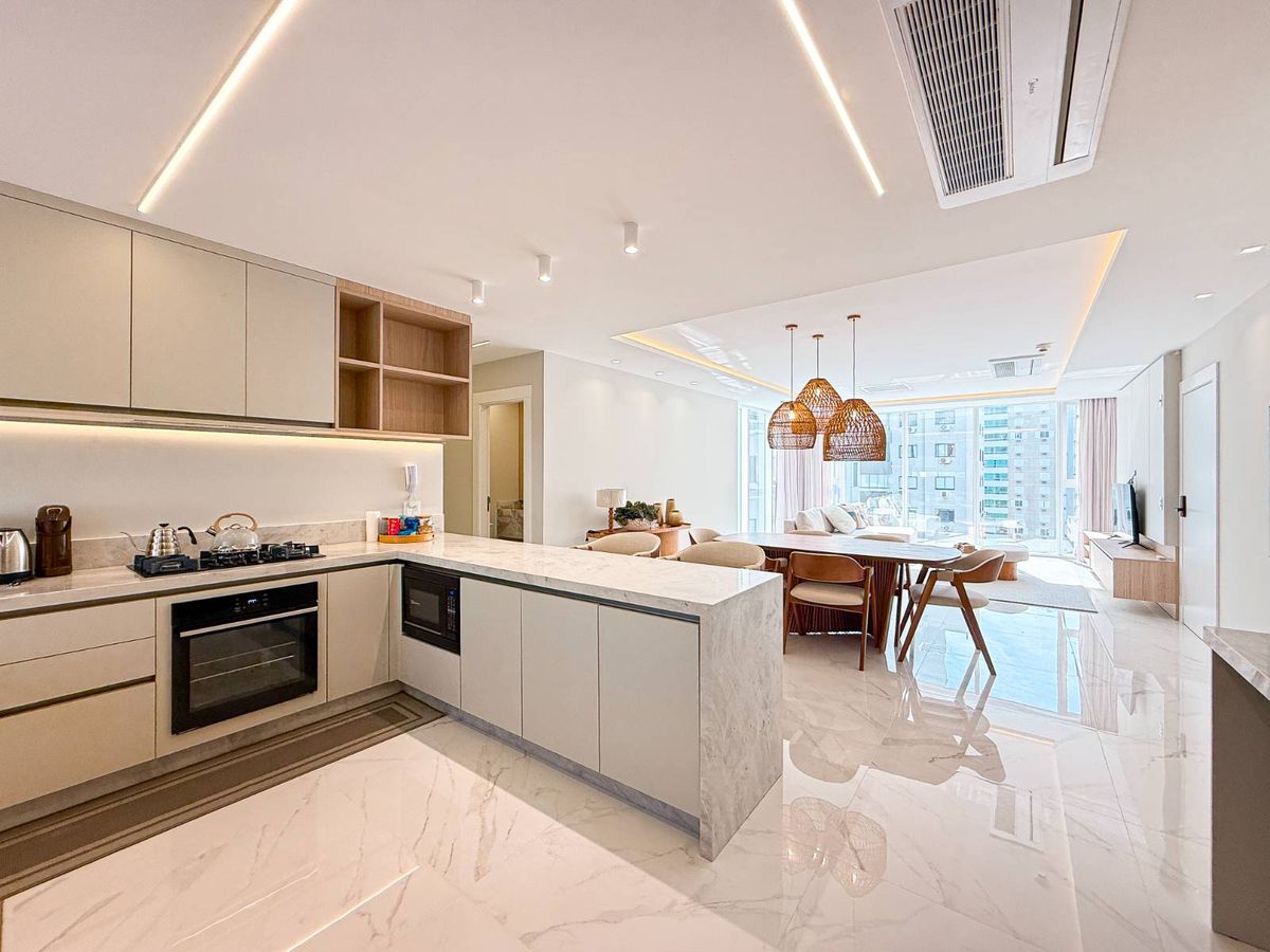 Apartamento mobiliado com 4 suítes, 3 vagas e 170m² à venda no Grand Place - Balneário Camboriú - Apartamento em Centro, Balneário Camboriú - à venda - IMEX INVESTIMENTOS LTDA