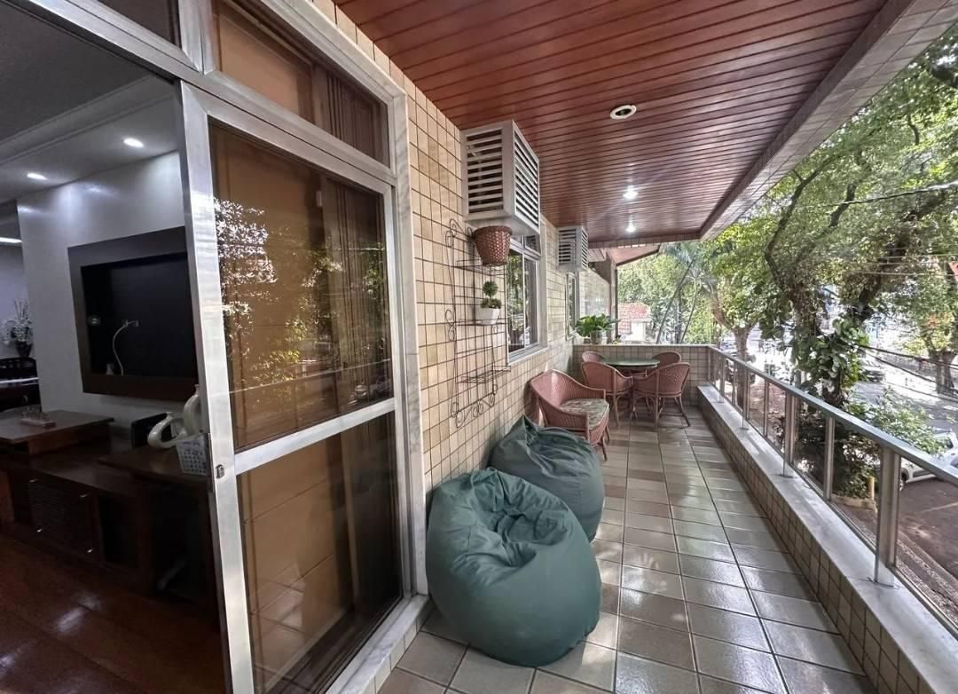 APARTAMENTO À VENDA RUA JACEGUAI (MARACANÃ) - VARANDA, SALA, 3 QUARTOS SENDO 1 SUÍTE, 1 BANHEIRO SOCIAL, COPA COZINHA, DEPENDÊNCIA COMPLETA (QUARTO, BANHEIRO E ÁREA DE SERVIÇO) - 1 VAGA NA ESCRITURA - 151 M² - Apartamento em Maracanã, Rio de Janeiro - à venda - MIGUEZ IMOBILIÁRIA