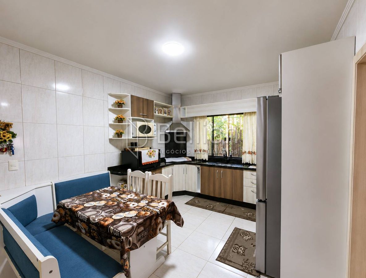 Casa com 3 Quartos e Terreno de 600 m² à Venda em Timbó