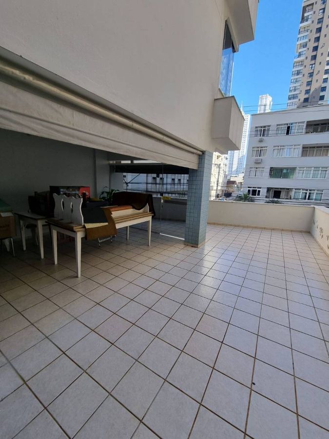 Venda de apartamento na avenida brasil em balneário camboriú