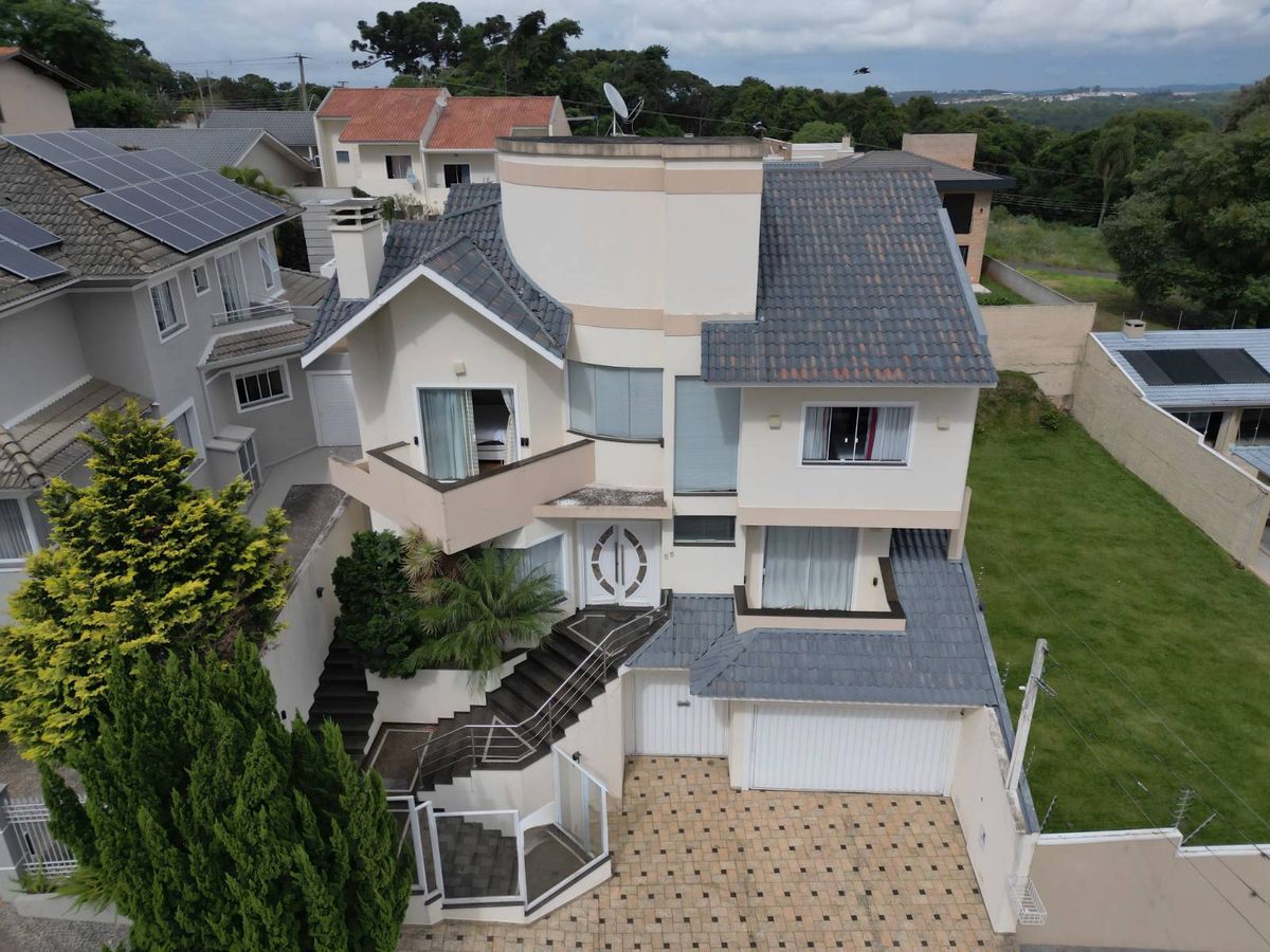 Residência - Estrela - Sobrado em Estrela, Ponta Grossa - para locação e à venda - GH Imóveis