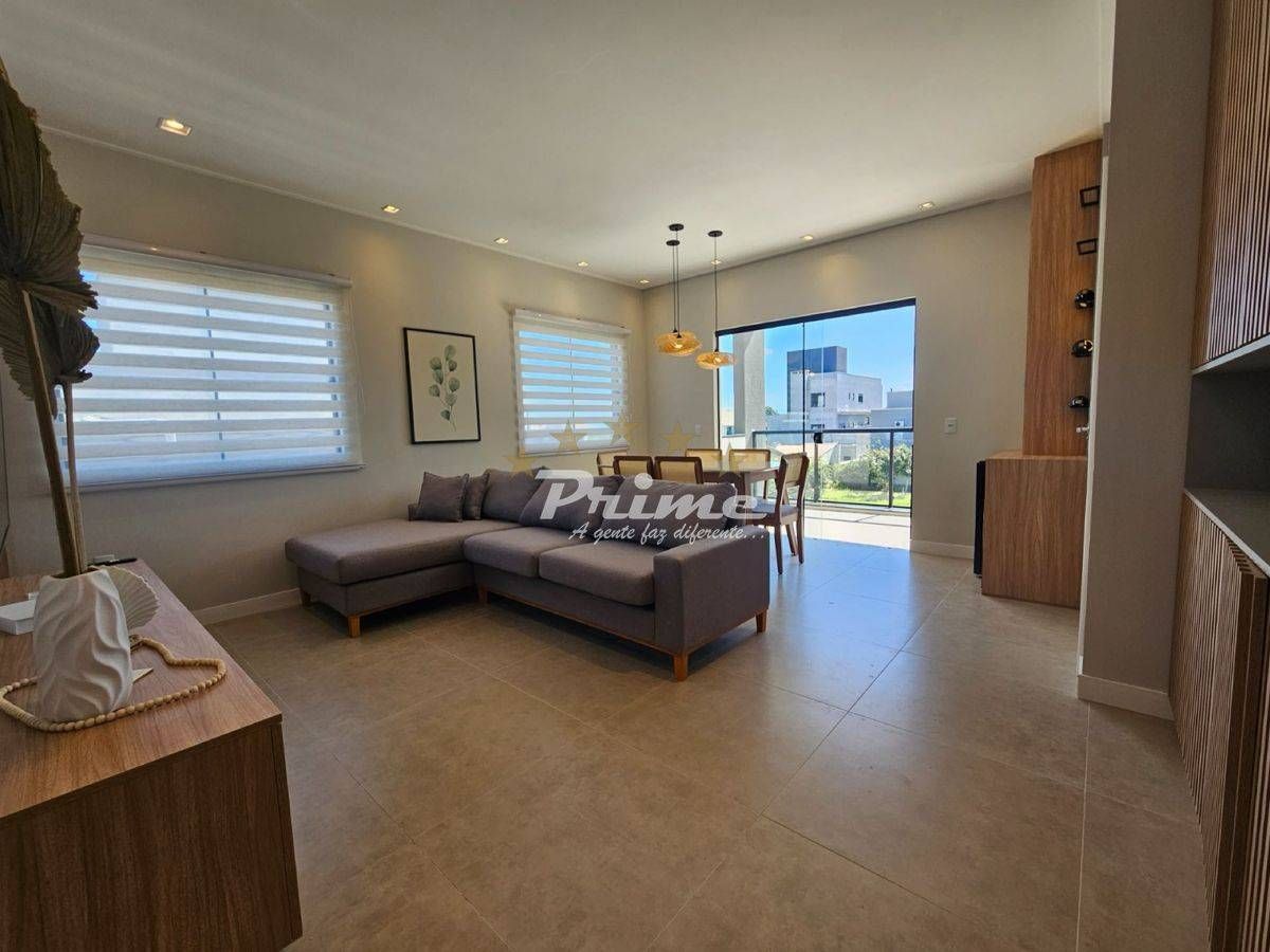 APARTAMENTO COM VISTA MAR E 3 SUÍTES PARA LOCAÇÃO DE TEMPORADA NA PRAIA DE ZIMBROS EM BOMBINHAS/SC - COD1724