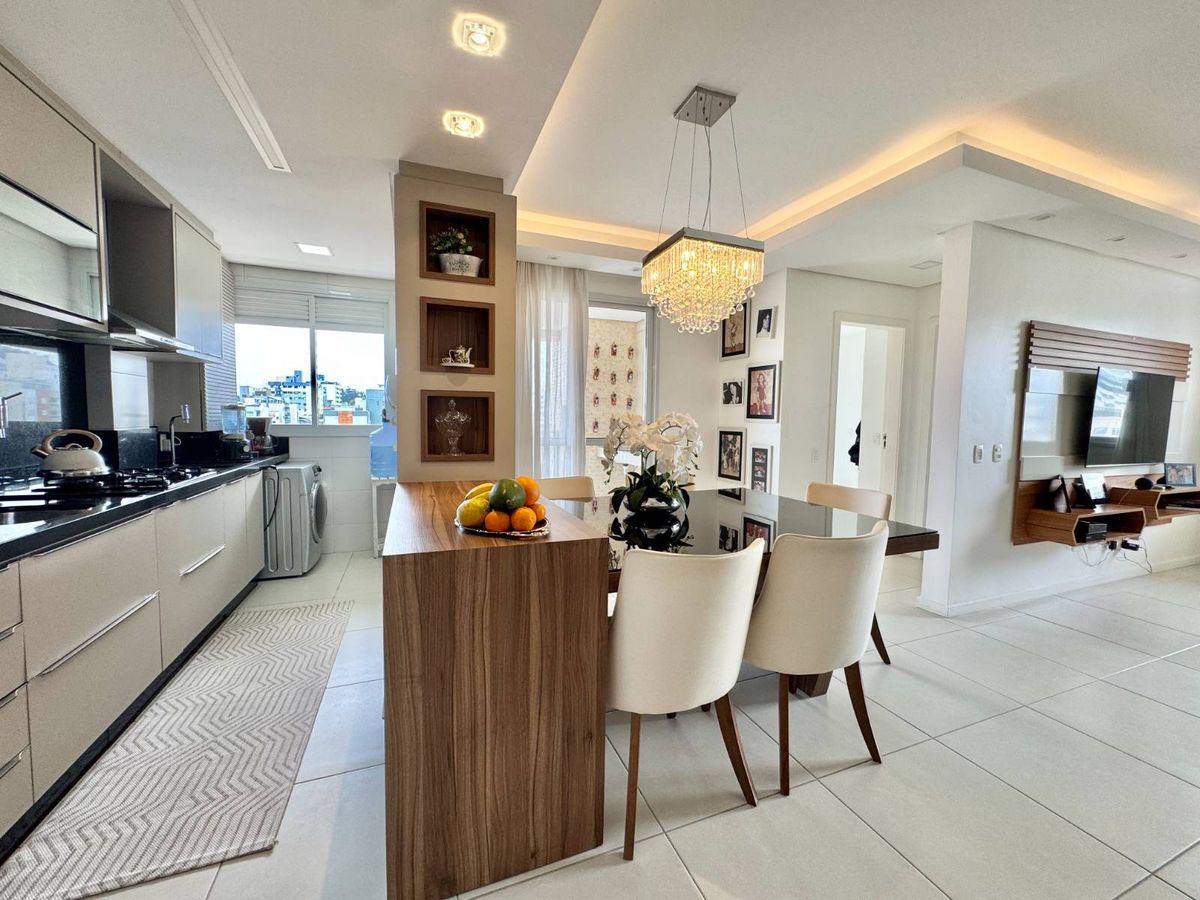 Apartamento Duplex à venda, sacada com churrasqueira, 2 dormitórios, 1 suíte (ambos com sacada) - Coqueiros, Florianópolis - Apartamento em Coqueiros, Florianópolis - à venda - Conceito Imóveis